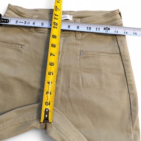 Women's Tan Wide-Leg cropped jeans. 26” - Picture 4 of 6